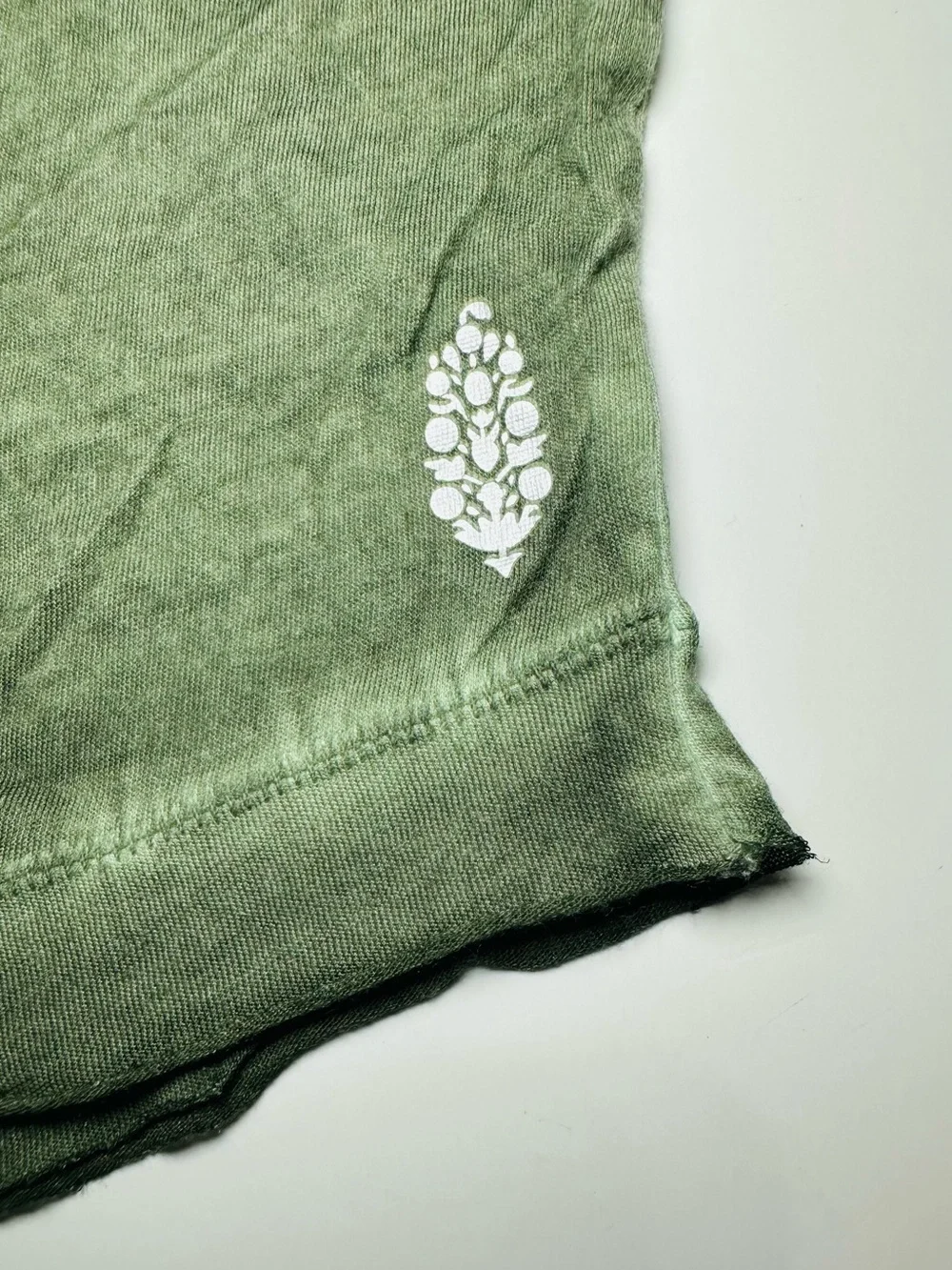 WOMEN’S FREE PEOPLE MOVEMENT HUNTER GREEN SOFT FLOWY TANK TOP SMALL - Picture 5 of 7